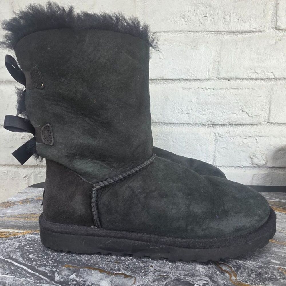 UGG Bailey Bow II Black Suede Sheepskin Mid-Calf Winter Boots 1002951 Size 8